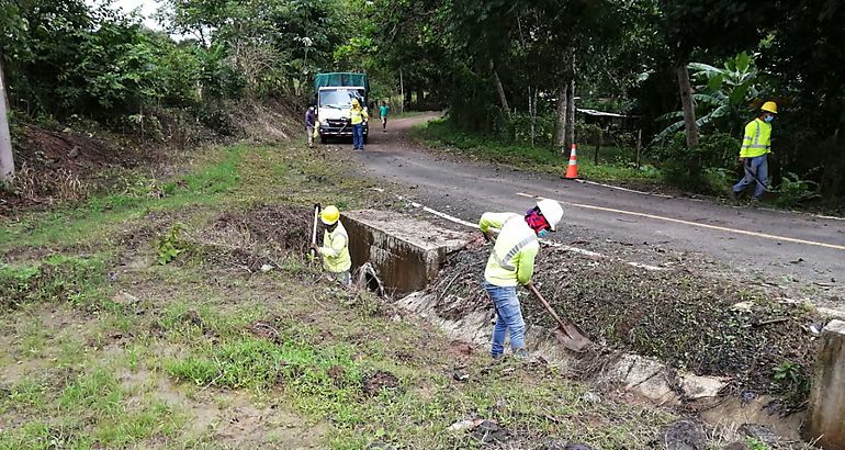 En la provincia de Los Santos inspeccionan proyectos en etapa de mantenimiento