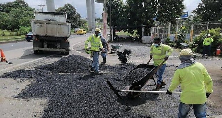 Inician los trabajos de repracin de vas en Panam Oeste