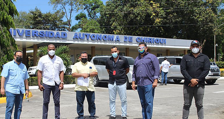 Irving Saladino de PANDEPORTES realiza visita a la Universidad Autnoma de Chiriqu