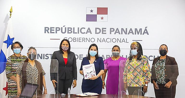 Ministra Castillo sostuvo reunin con mujeres de partidos polticos