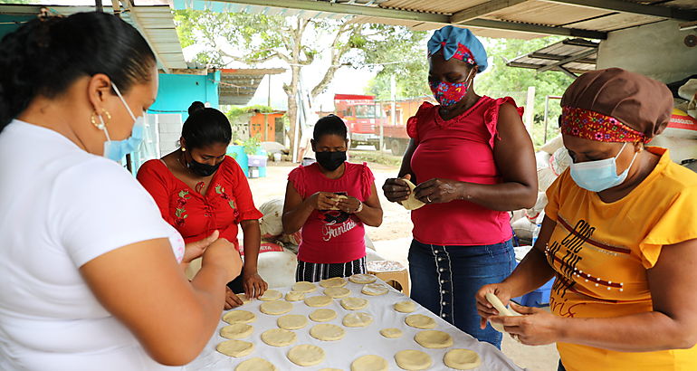 15 mujeres lideran importante proyecto ambiental en Coln