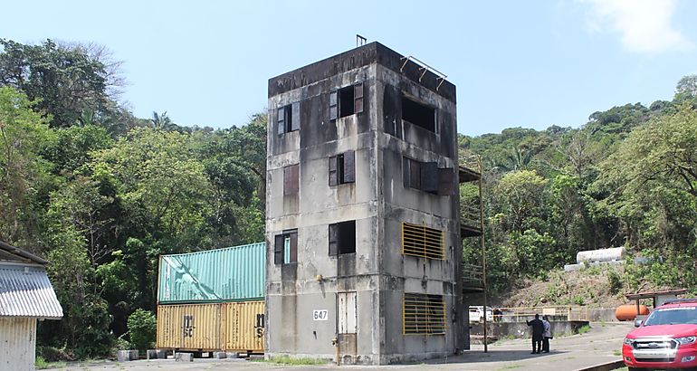  Escuela de Fuego y de construccin de la Escuela de Rescate