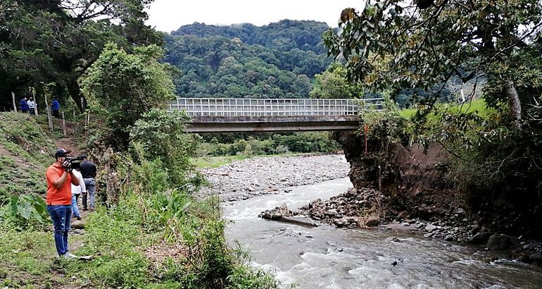 puente sobre el ro Chiriqu Viejo