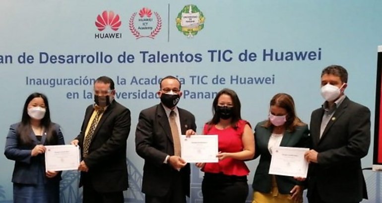 Huawei inaugura Academia de Tecnologa Informacin y Comunicacin TIC en la Facultad de Informtica Electrnica y Comunicacin de la Universidad de Panam