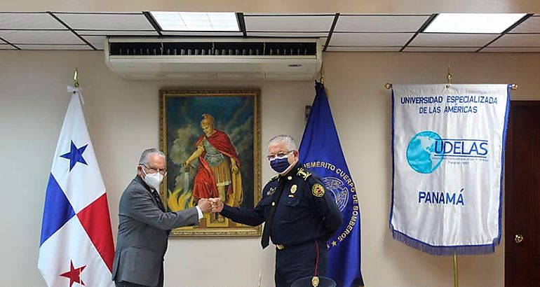  Bomberos y UDELAS firmaron un convenio marco de colaboracin acadmica