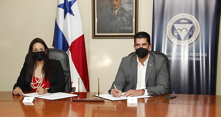 CCIAP y Digicel Panam firmaron acuerdo de cooperacin