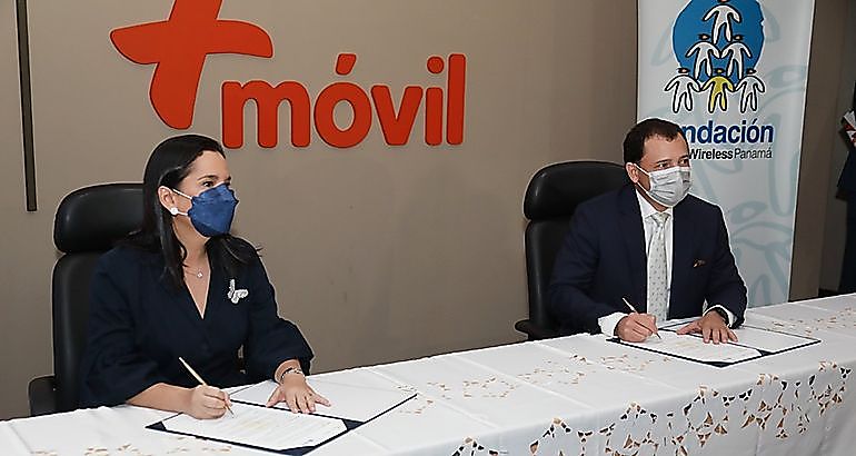 MIDES y Fundacin Cable  Wireless Panam entablan acuerdo para apoyar a la juventud