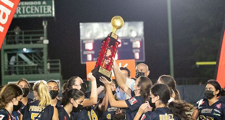 AIP Fighting Owls gano en Flag Football Femenino Kiwanis 2021