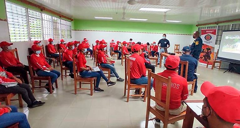  Curso de Induccin a la Carrera Bomberil en Darin 