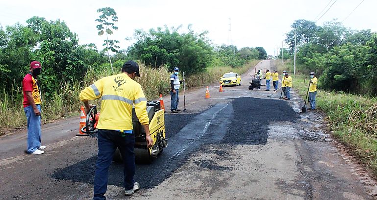 60 toneladas de asfalto caliente en el corregimiento de Mendoza