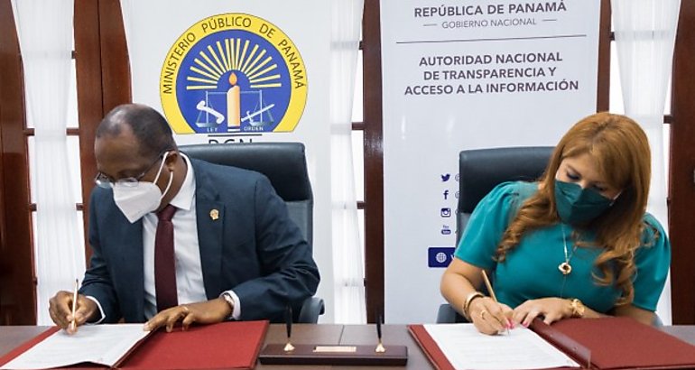 Procurador Caraballo firma Memorando de Entendimiento con la ANTAI