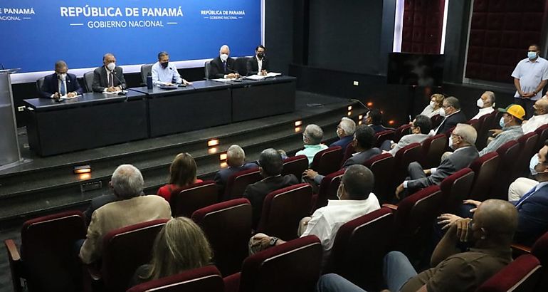 Cortizo atendi a los dirigentes del sector agropecuario panameo