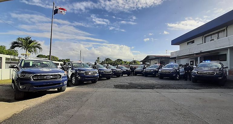 vehculos en la Zona Policial de San Miguelito