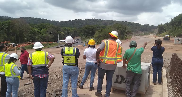 MiAMBIENTE  inspecciona sitios para la construccin de pasos areos de fauna silvestre en Arraijn 