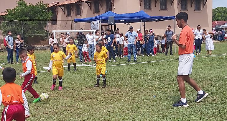 mundialito escolar Champion Five