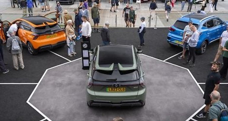 MG presento tres modelos elctricos de altas prestaciones en Goodwood