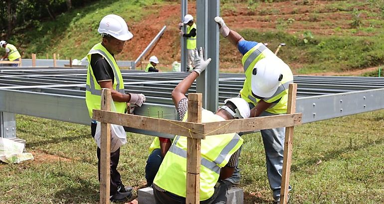 Inadeh desarrolla cursos de Construccin de Aulas Modulares en la comarca NgbeBugl